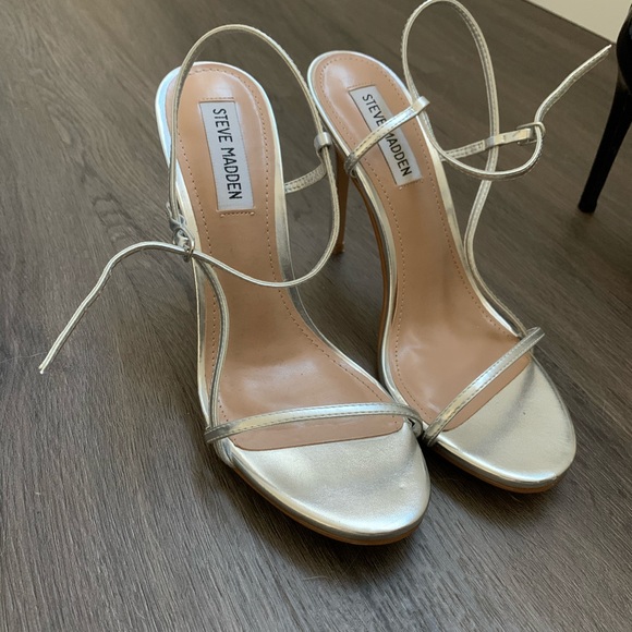 Steve Madden silver open toe heels - Picture 2 of 4